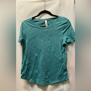 Lululemon Ocean Blue T-Shirt Size 6